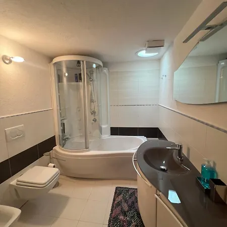 La Ravoire Ferienhaus Leverogne Rochefort